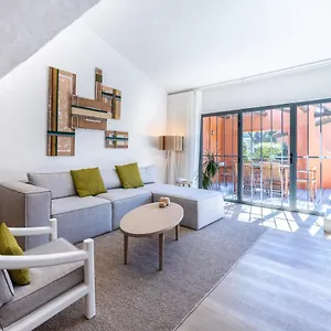 https://onyria-quinta-da-marinha-villas.hotels-lisbon-portugal.com